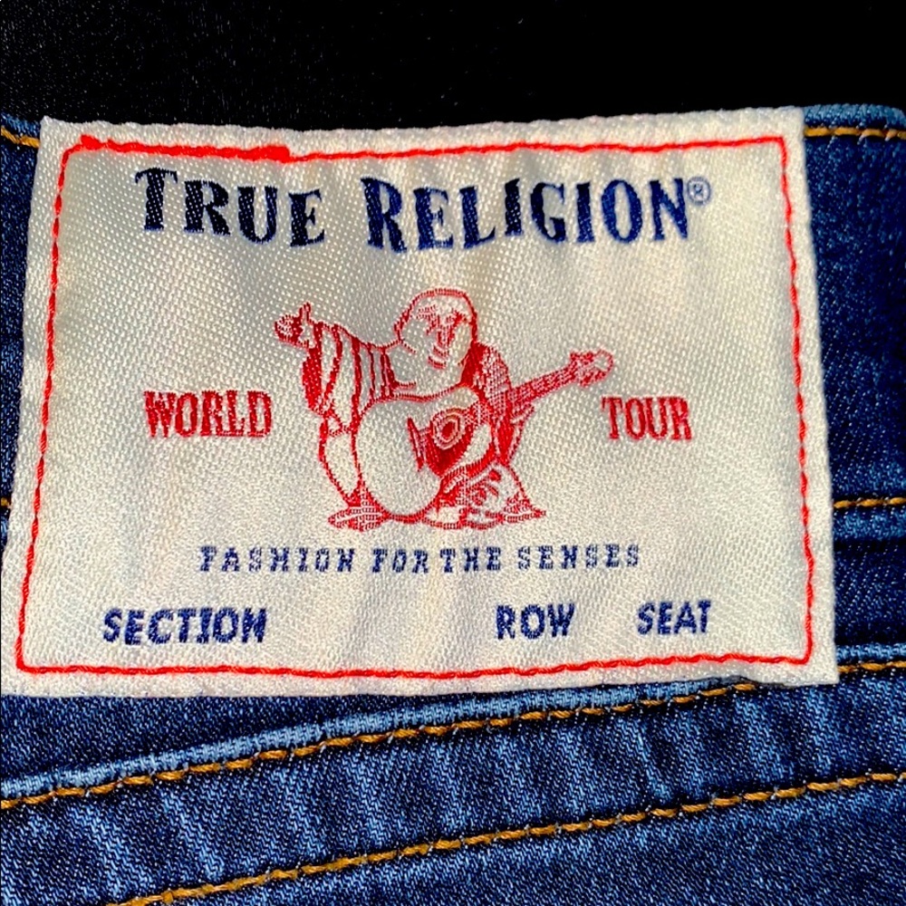 TRUE RELIGION SHORTS